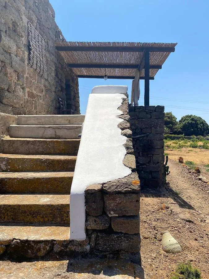Casa vacanze Dammusi Rekale Villa Scauri