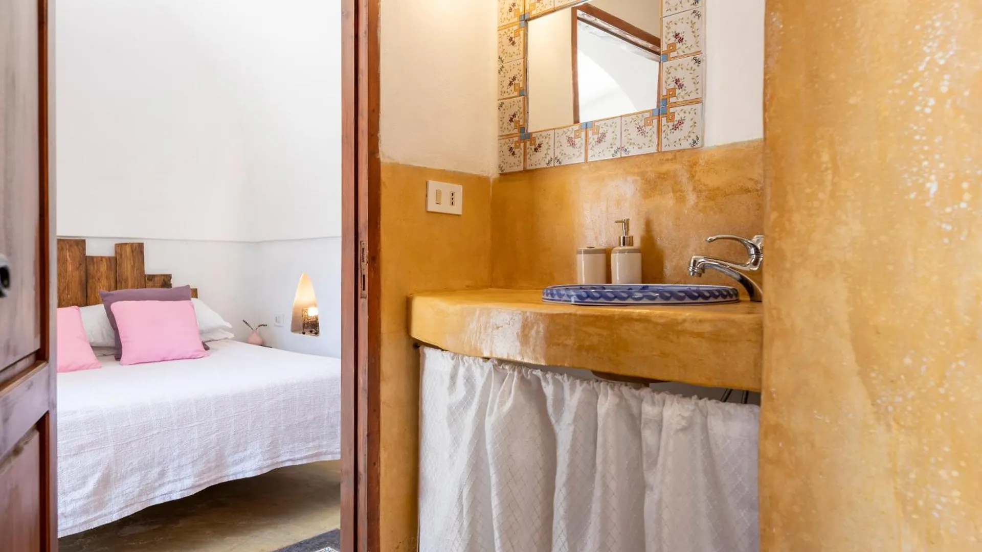 Dammusi Rekale Villa Scauri