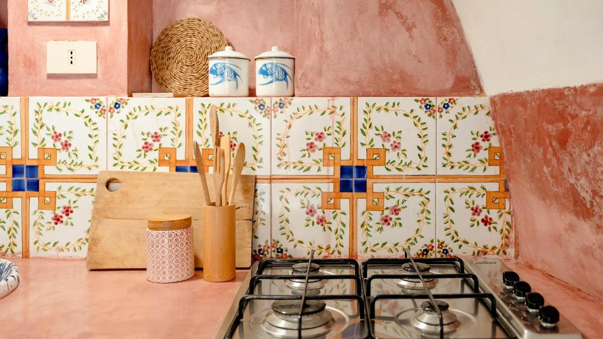 Dammusi Rekale Villa Scauri  Italy