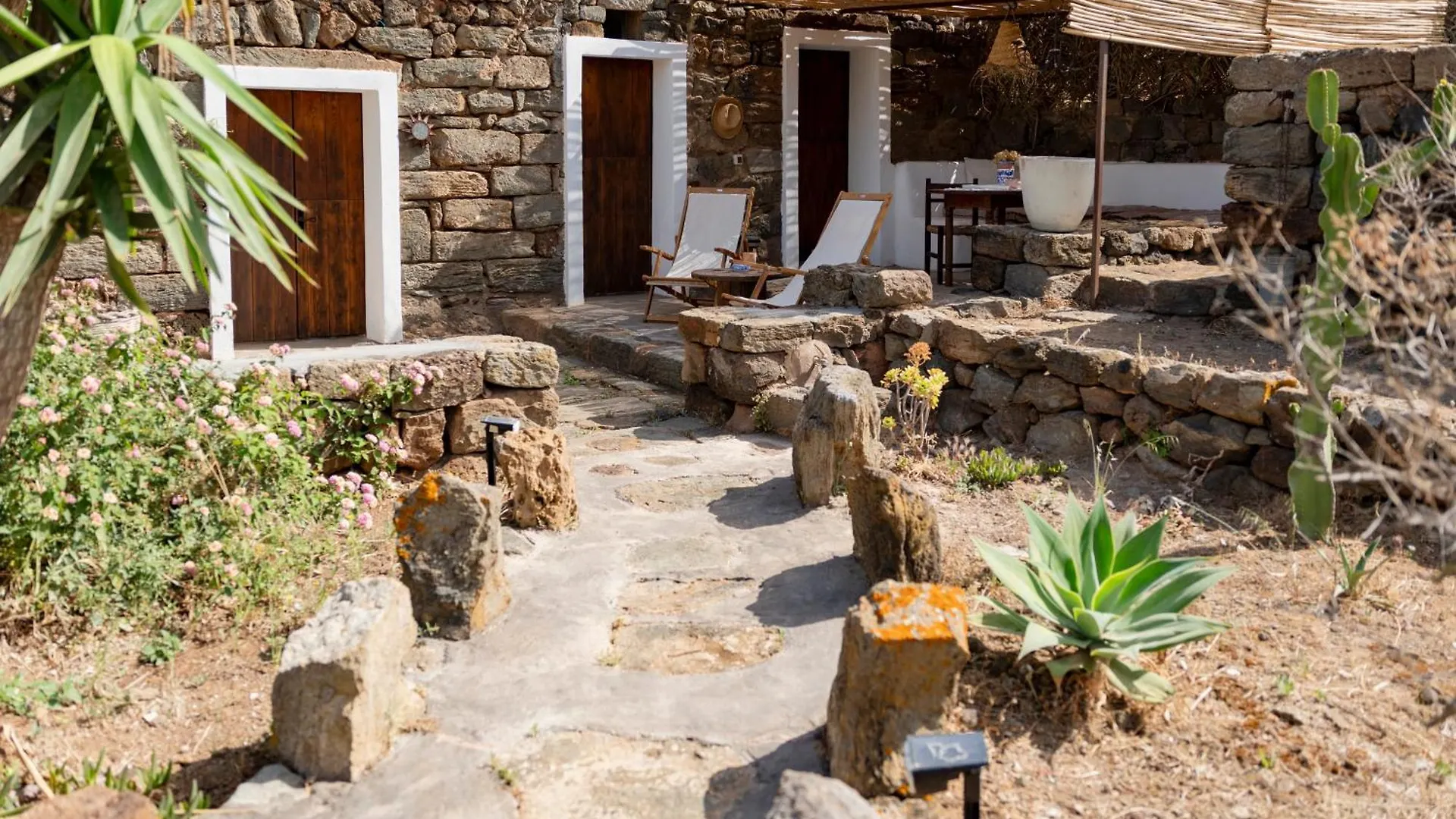Dammusi Rekale Villa Scauri  Holiday home Scauri (Sicily)